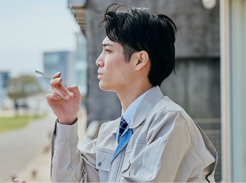 考え事をする人の写真