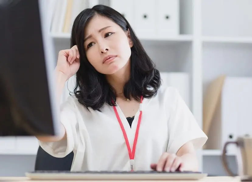 考える人の写真